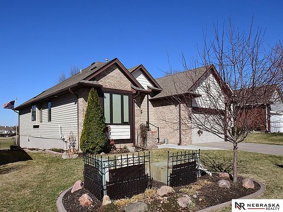 5th image of 10072 S 172nd Cir