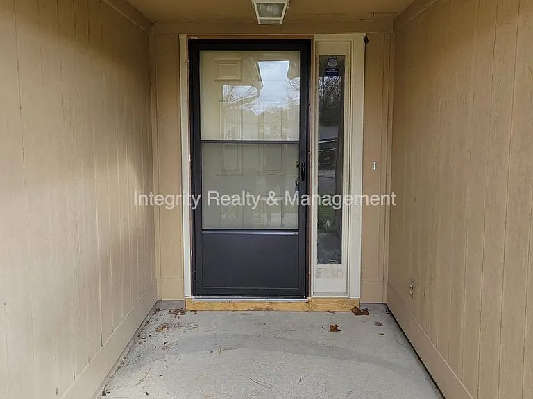 7519 Allspice Cir N — Photo 29