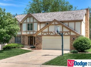 6319 S 104th St, Omaha, NE 68127