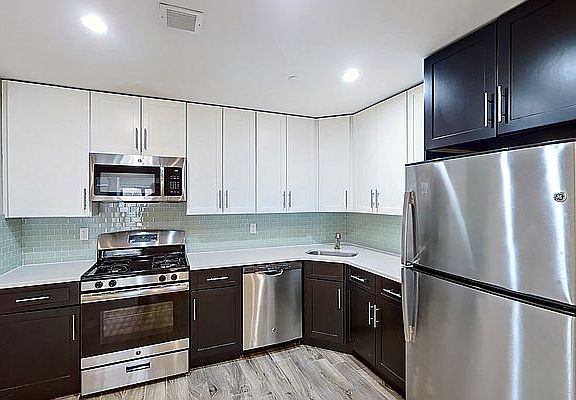 3rd image of 17716 Wexford Ter APT 702