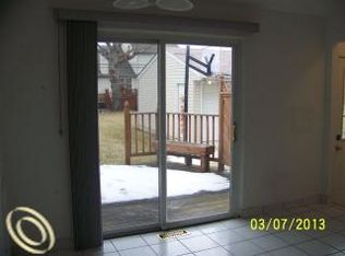 13942 Huntington St, Riverview, MI 48193