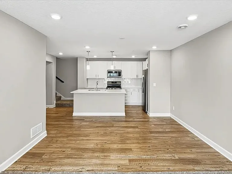 10948 Yalta St #C — Photo 2