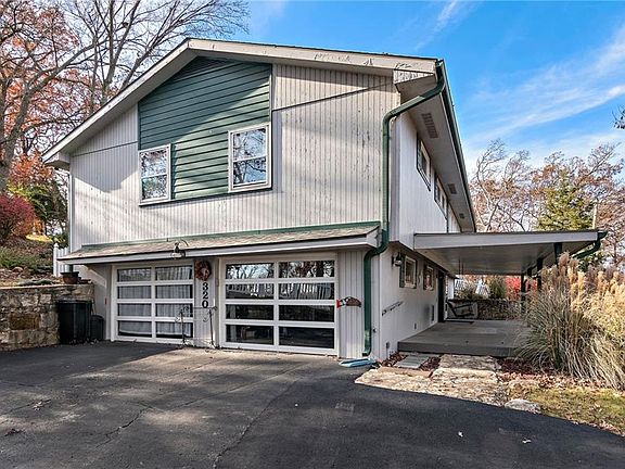 3rd image of 320 Lake Forest Dr