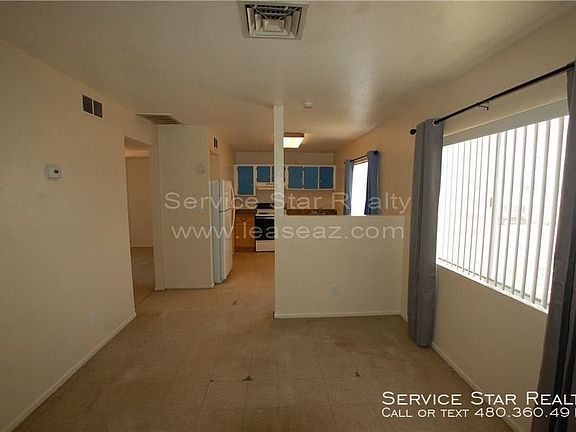 3rd image of 2226 E Pueblo Ave
