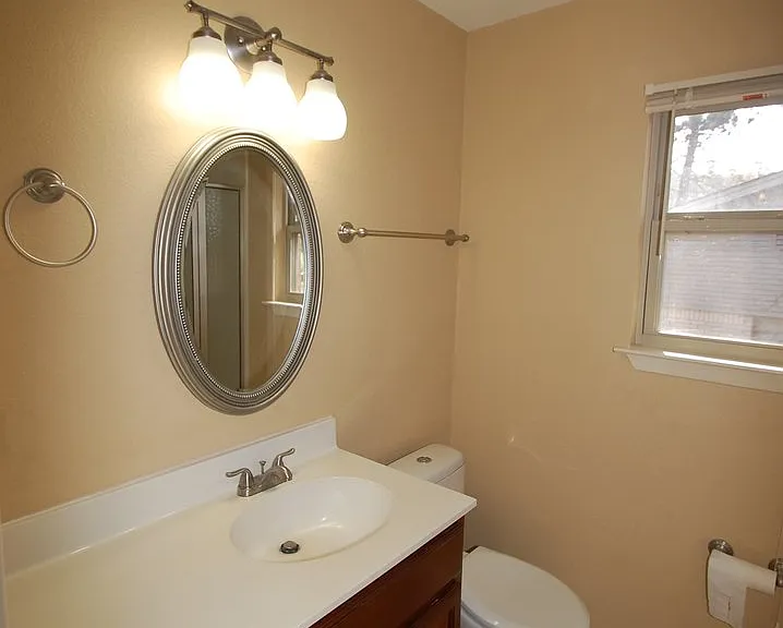 2912 Dorset Dr — Photo 10