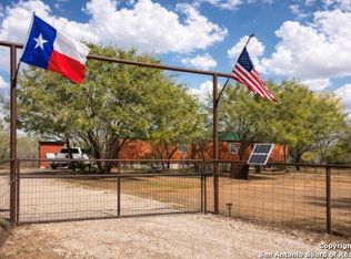 205 May Rd, Pleasanton, TX 78064