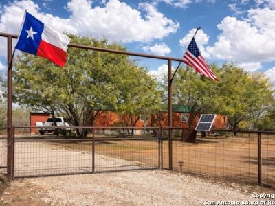 205 May, Pleasanton, TX, 78064