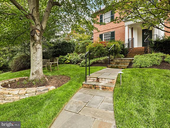 3rd image of 3409 N Albemarle St