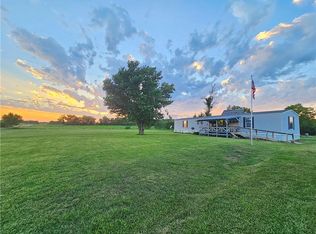 31329 SE 100th Rd, Kincaid, KS 66039