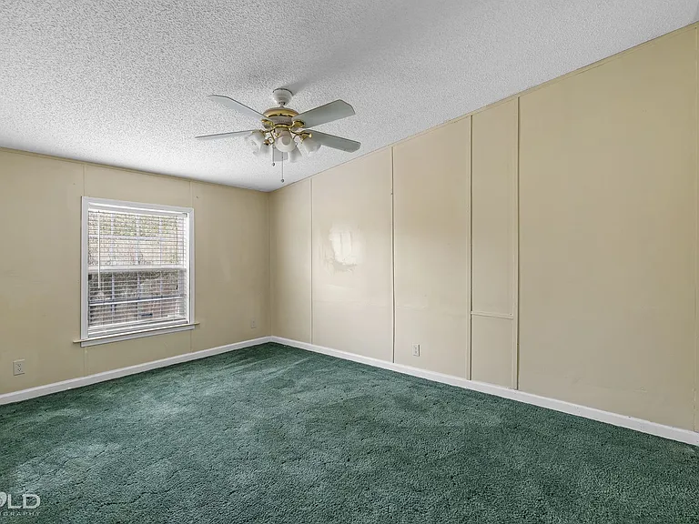 207 Moore St — Photo 21