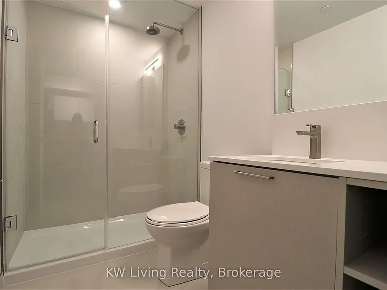 19 Western Battery Rd #3120 — Photo 16