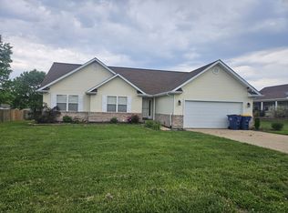 615 Arrowhead Ln, Union, MO 63084