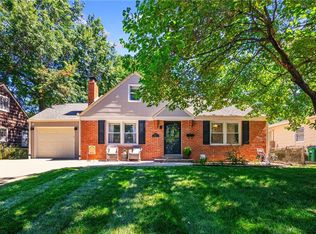 5239 Clark Dr, Roeland Park, KS 66205