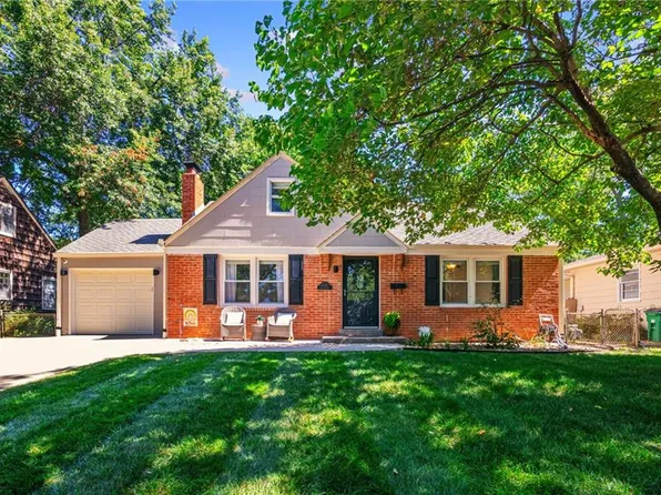 5239 Clark Dr, Roeland Park, KS 66205