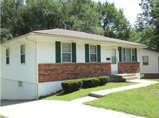 4827 N Wallace Dr, Kansas City, MO 64119
