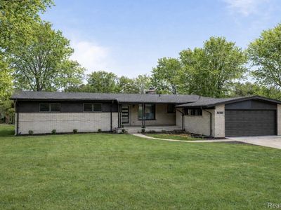 7011 White Pine Dr, Bloomfield Hills, MI, 48301