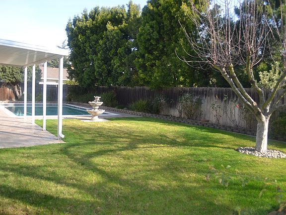 4th image of 8452 Mason Dr