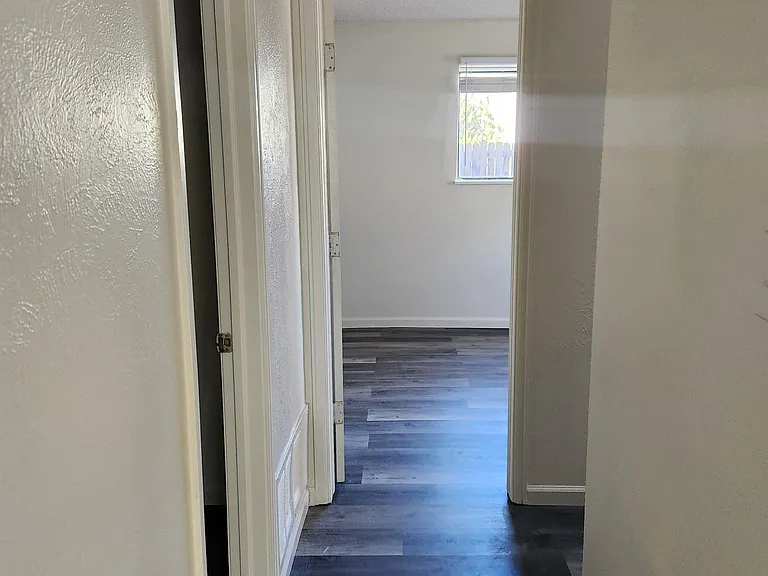 2304 S Williams St — Photo 13