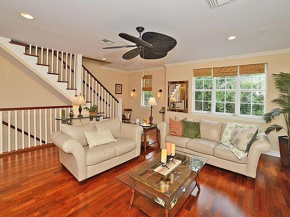 2nd image of 371 E Mallory Cir