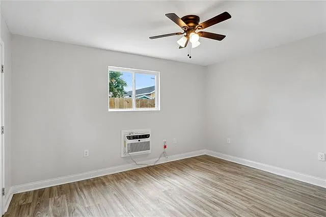 1318 S Salcedo St #101 — Photo 12