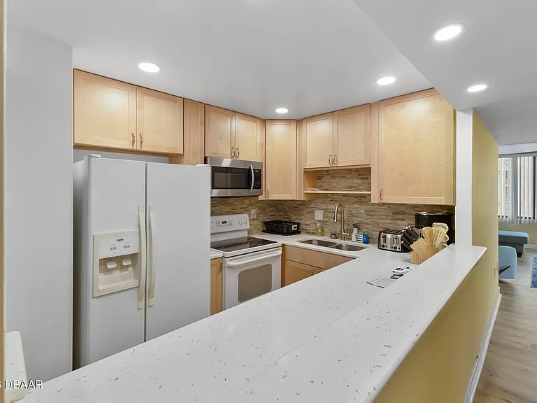 3051 S Atlantic Ave #1004 — Photo 4