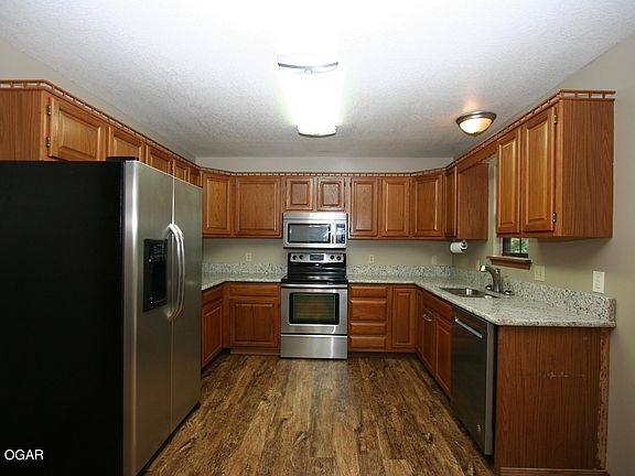 3rd image of 7045 Carver Rd