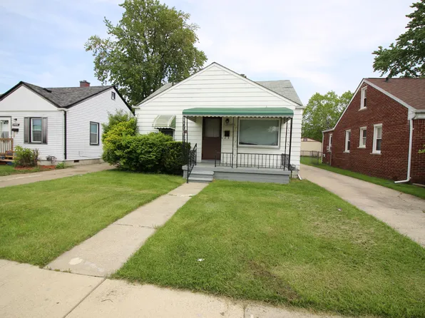 24648 Wilmot Ave, Eastpointe, MI 48021