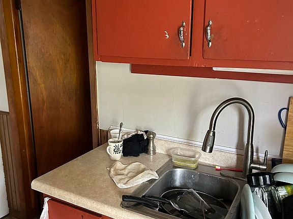 3rd image of 4612 S 32nd St #1 & 2