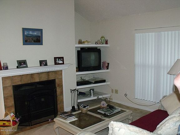 2nd image of 2802 Wood Hill Dr