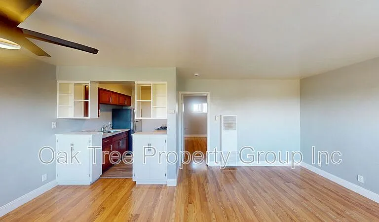 845 Macarthur Blvd #2 — Photo 3