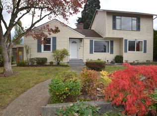 10854 Crestwood Dr S, Seattle, WA 98178
