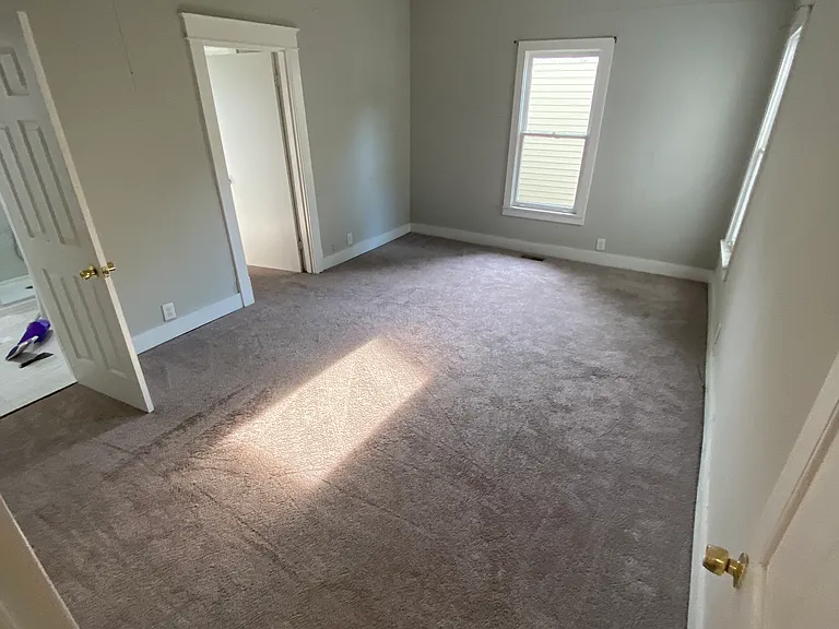 330 Marshall St — Photo 11