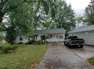 5785 S 550 E, Wolcottville, IN 46795