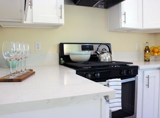 1155 N Columbus Ave #4, Glendale, CA 91202