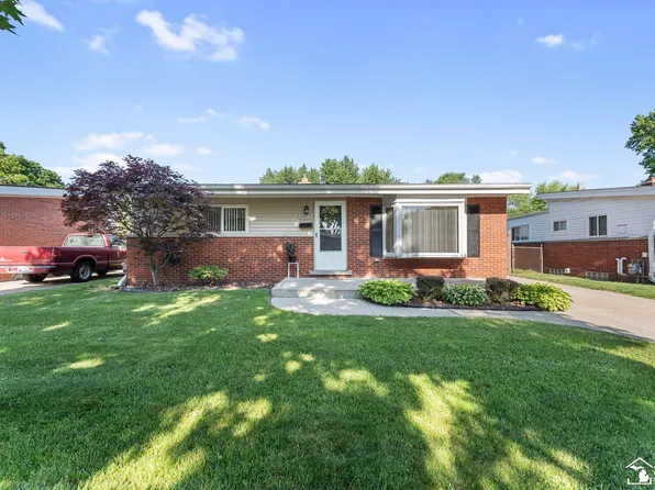 8214 Gulley St, Taylor, MI 48180
