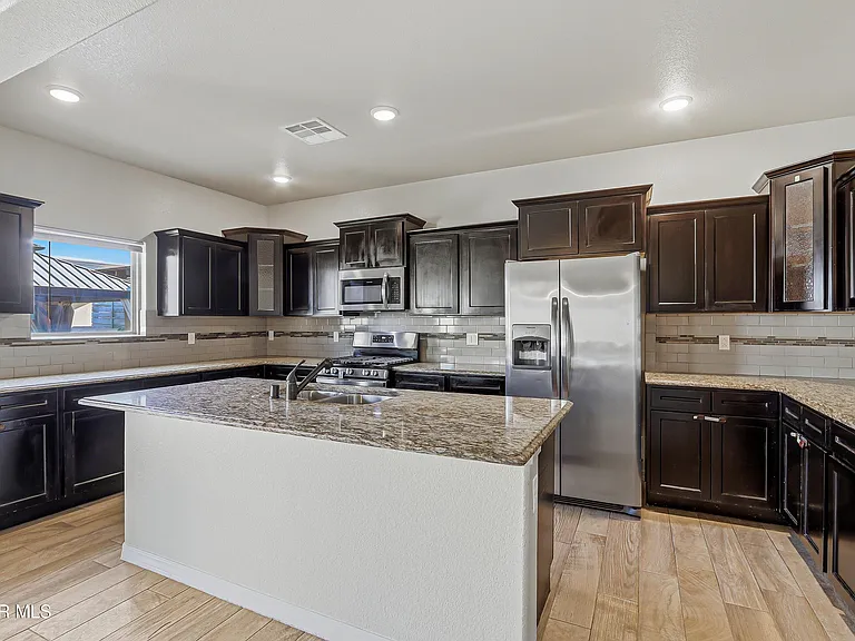 14844 Sunny Land Ave — Photo 12
