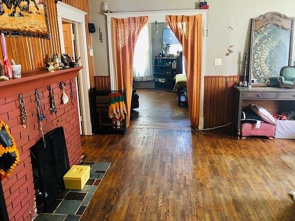 4th image of 2424 N 11th St