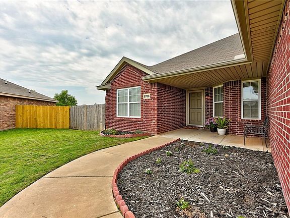 3rd image of 8708 SW 44th Cir