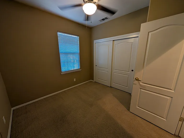 753 W Bordeaux Ln — Photo 20