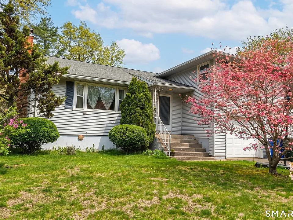 38 Portage Rd