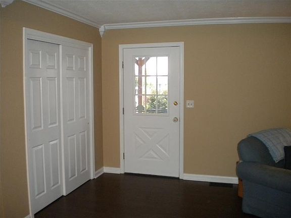 3rd image of 24 Paul Ln