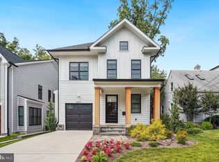 4519 Chestnut St, Bethesda, MD 20814