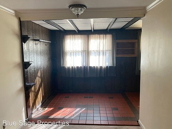 4th image of 1064 N Academy Ave
