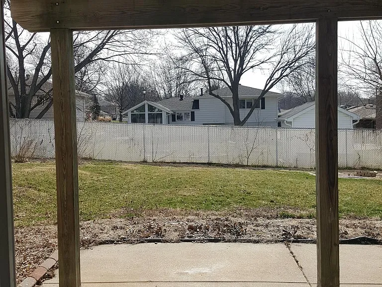 5909 Elkcrest Dr — Photo 19