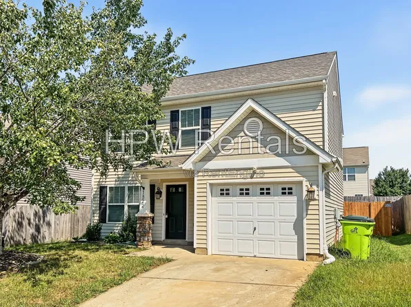 1322 Silver Dr, Mebane, NC 27302