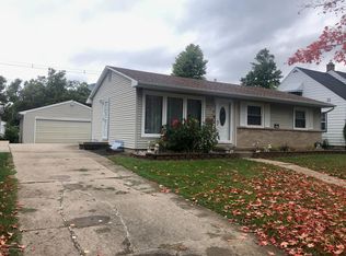 201 Cloverland Dr, Lansing, MI 48910
