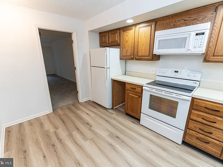 227 Canal Park Dr #206 — Photo 25