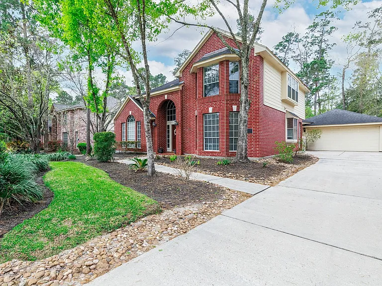 107 N Sunny Slope Cir — Photo 2
