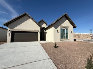 825 Fairford Pl, El Paso, TX 79928