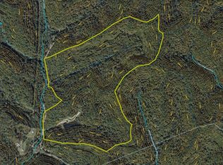 2568 Bloody Creek Rd, Campton, KY 41301